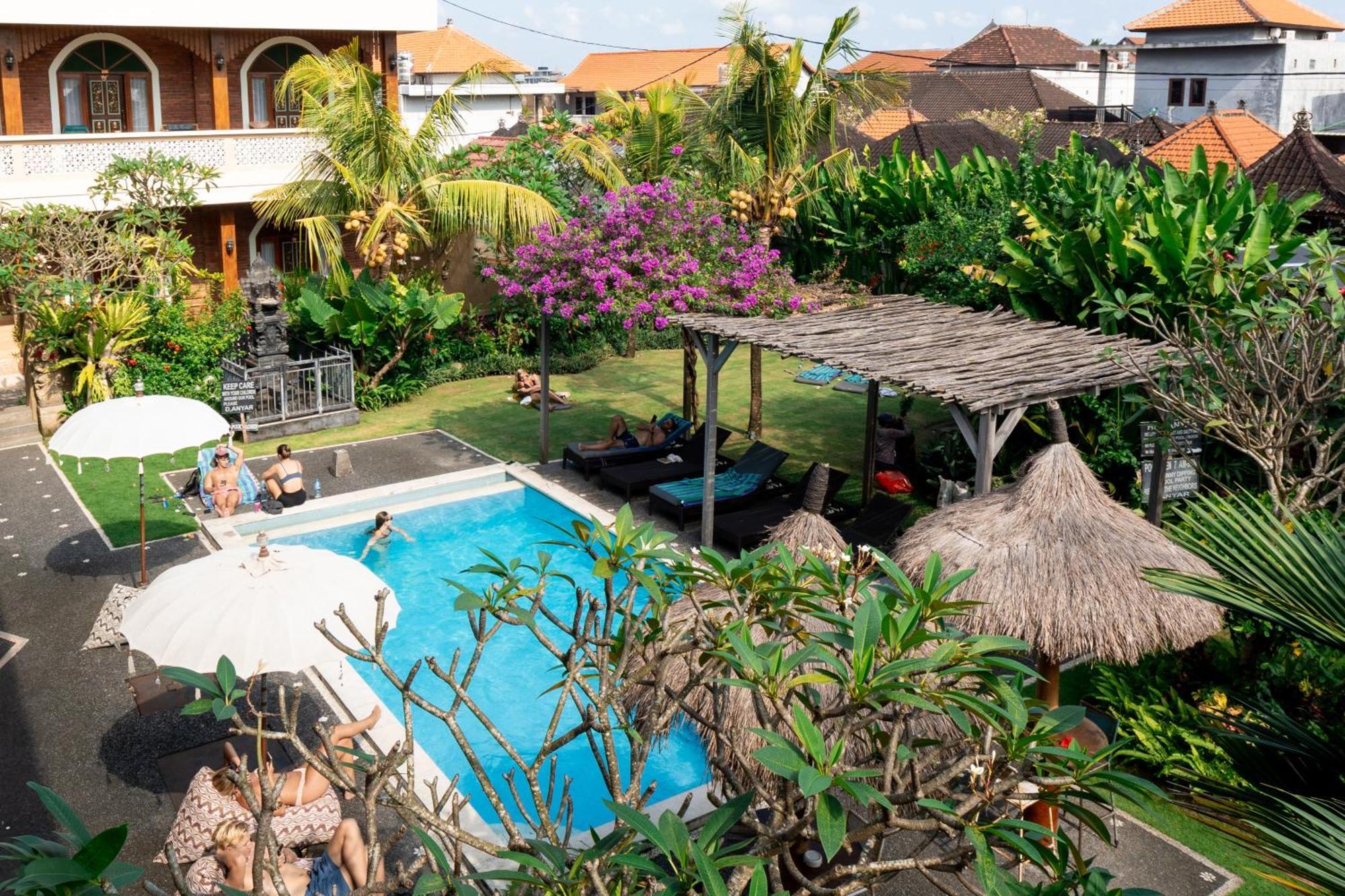 D-Anyar Stay And Surf Canggu Exterior photo